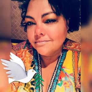 Meet your Posher, Migdalia